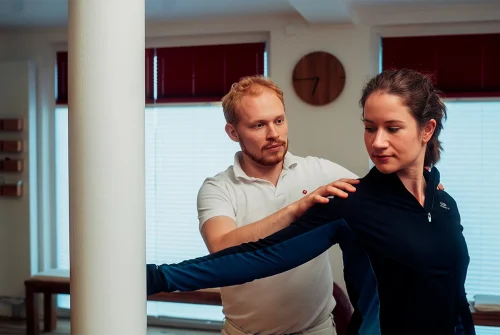 Engpassdehnung nach Liebscher & Bracht-Therapie