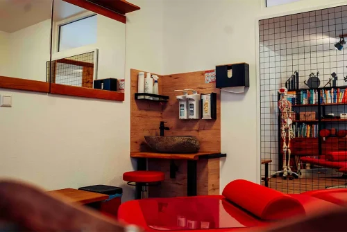 Liebscher & Bracht Therapieraum