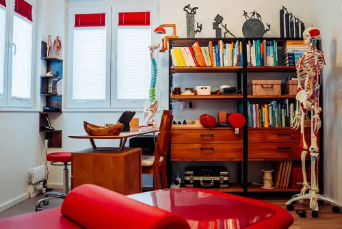 Liebscher & Bracht Schmerztherapie-Raum